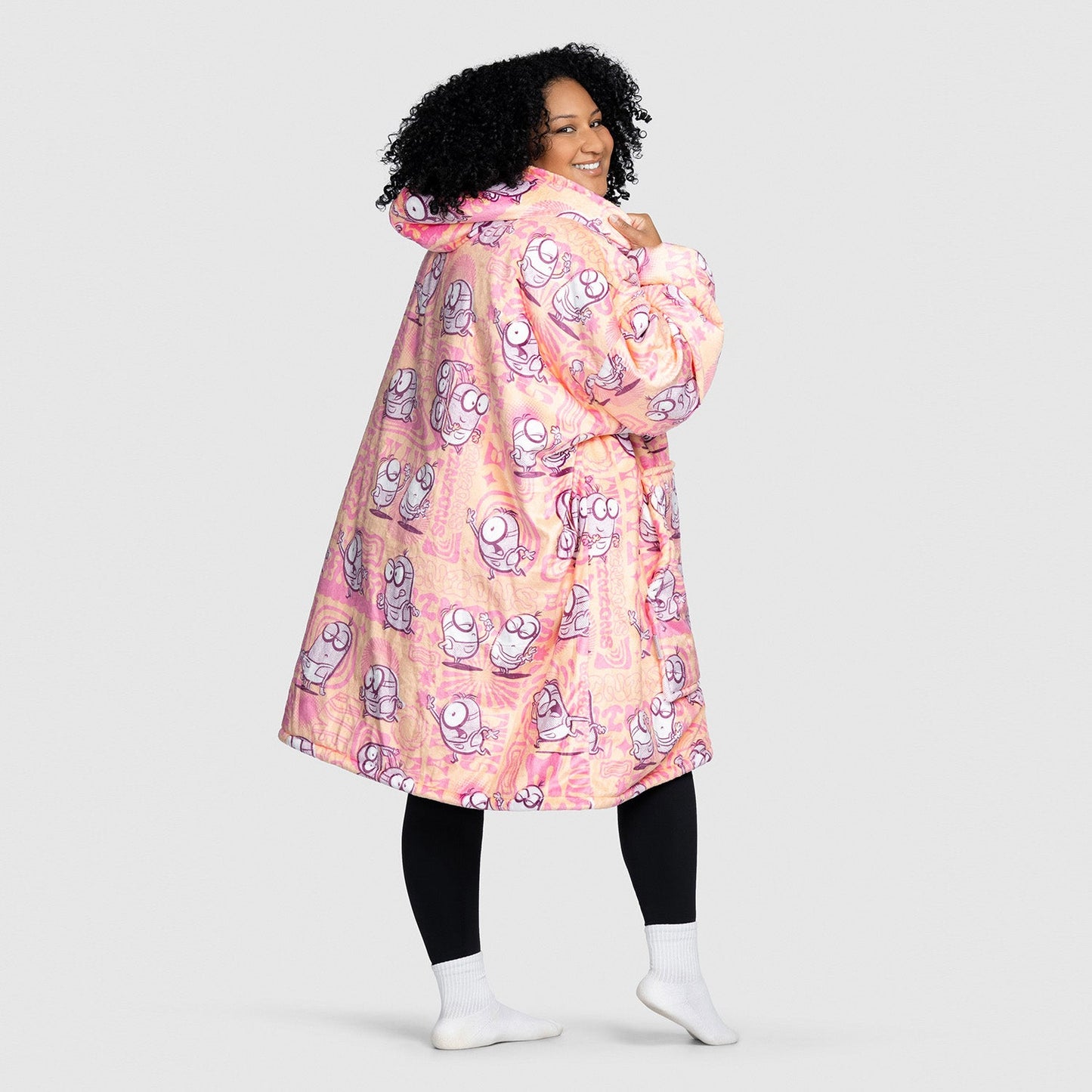 size: Aisha is 161cm wearing a size OOD