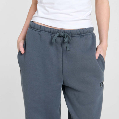 Sarah H is 168cm wearing a size XS/S