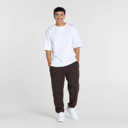 Tayleb is 182cm wearing a size L/XL