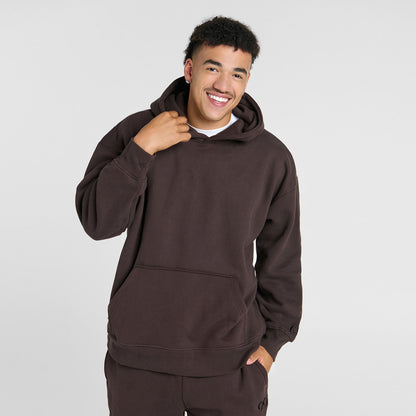 Tayleb is 182cm wearing a size L/XL