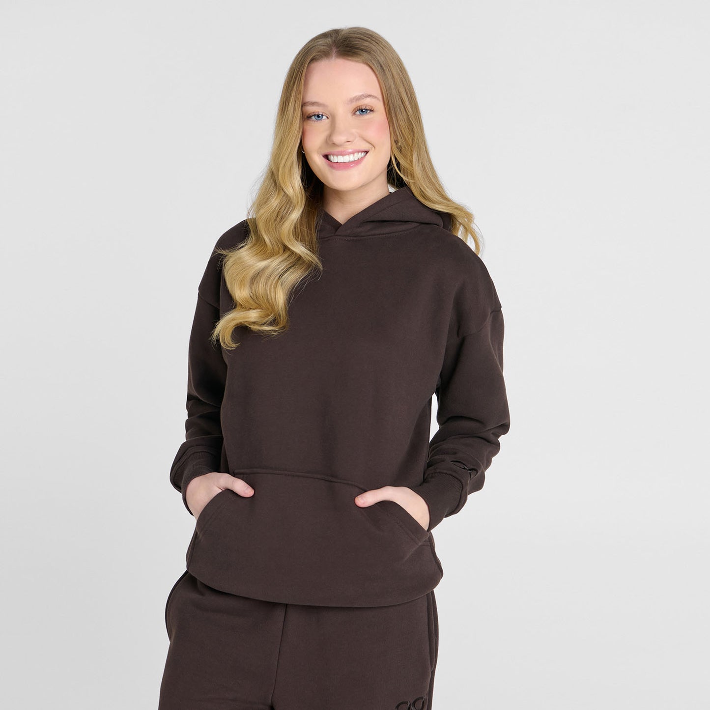 Sarah H is 168cm wearing a size XS/S