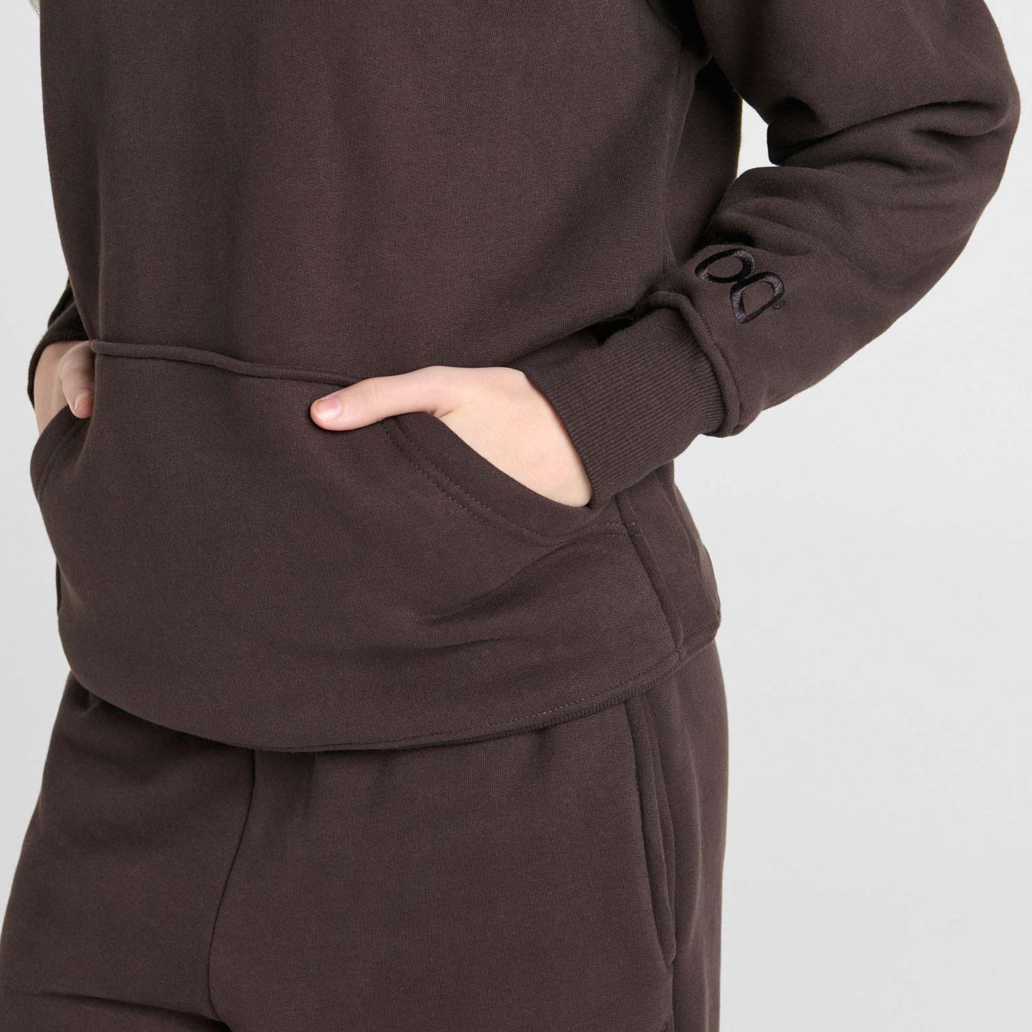 Sarah H is 168cm wearing a size XS/S