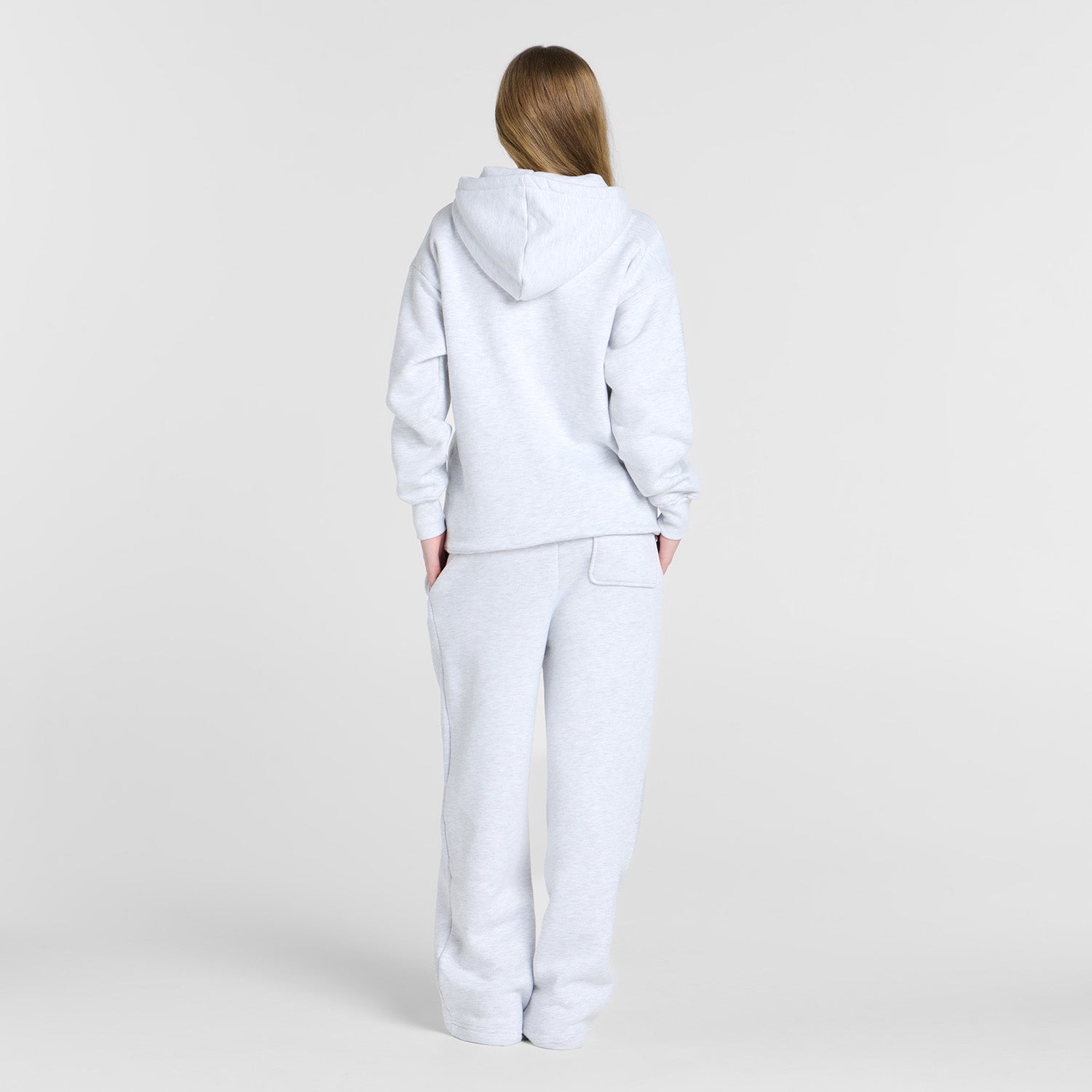 Sarah H is 168cm wearing a size XS/S
