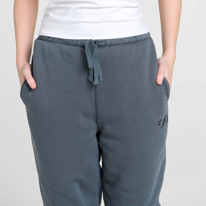 Sarah H is 168cm wearing a size XS/S