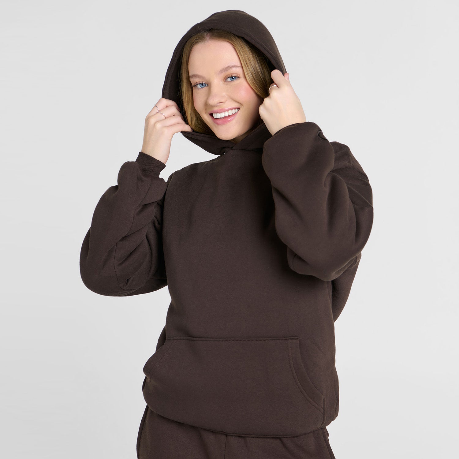 Sarah H is 168cm wearing a size XS/S