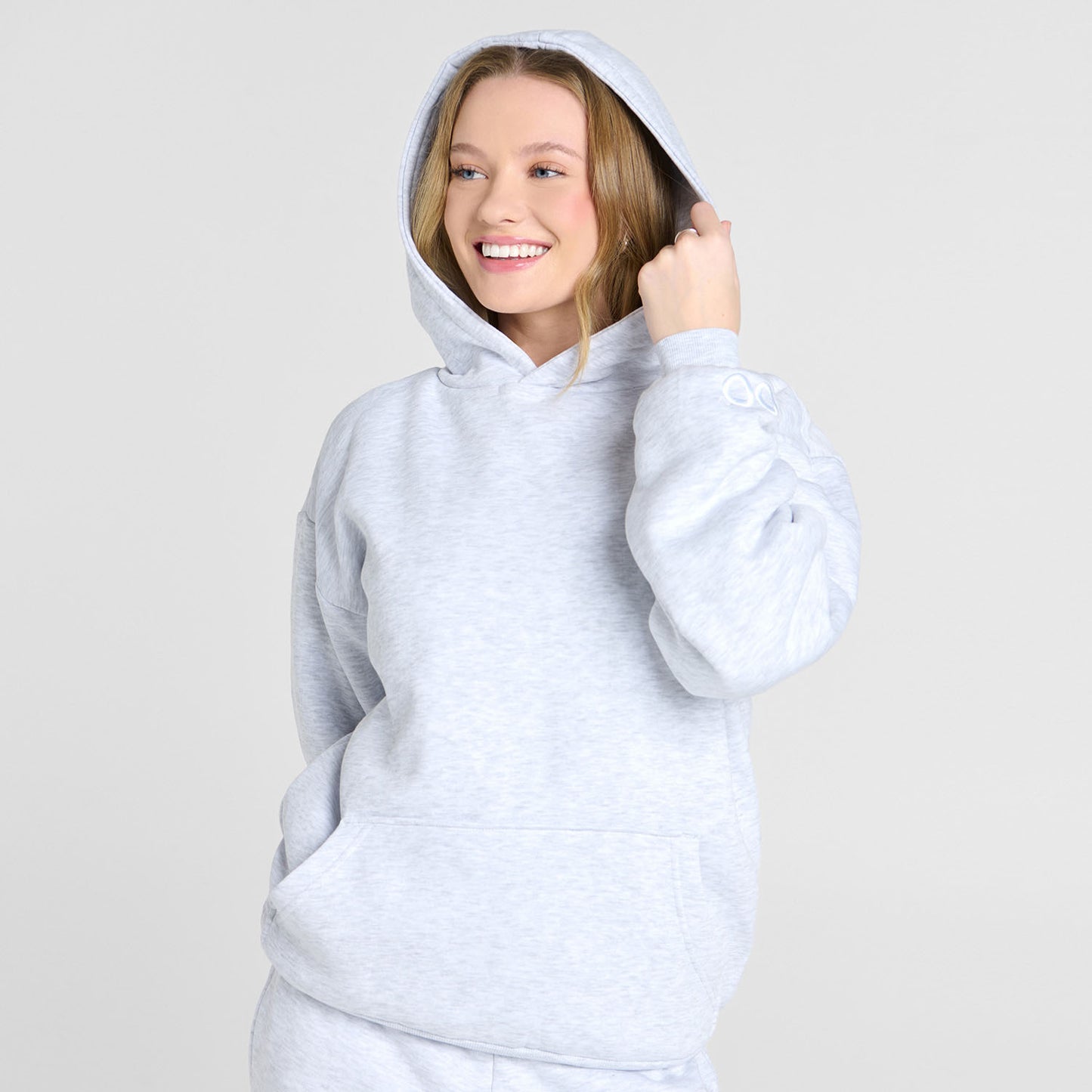 Sarah H is 168cm wearing a size XS/S