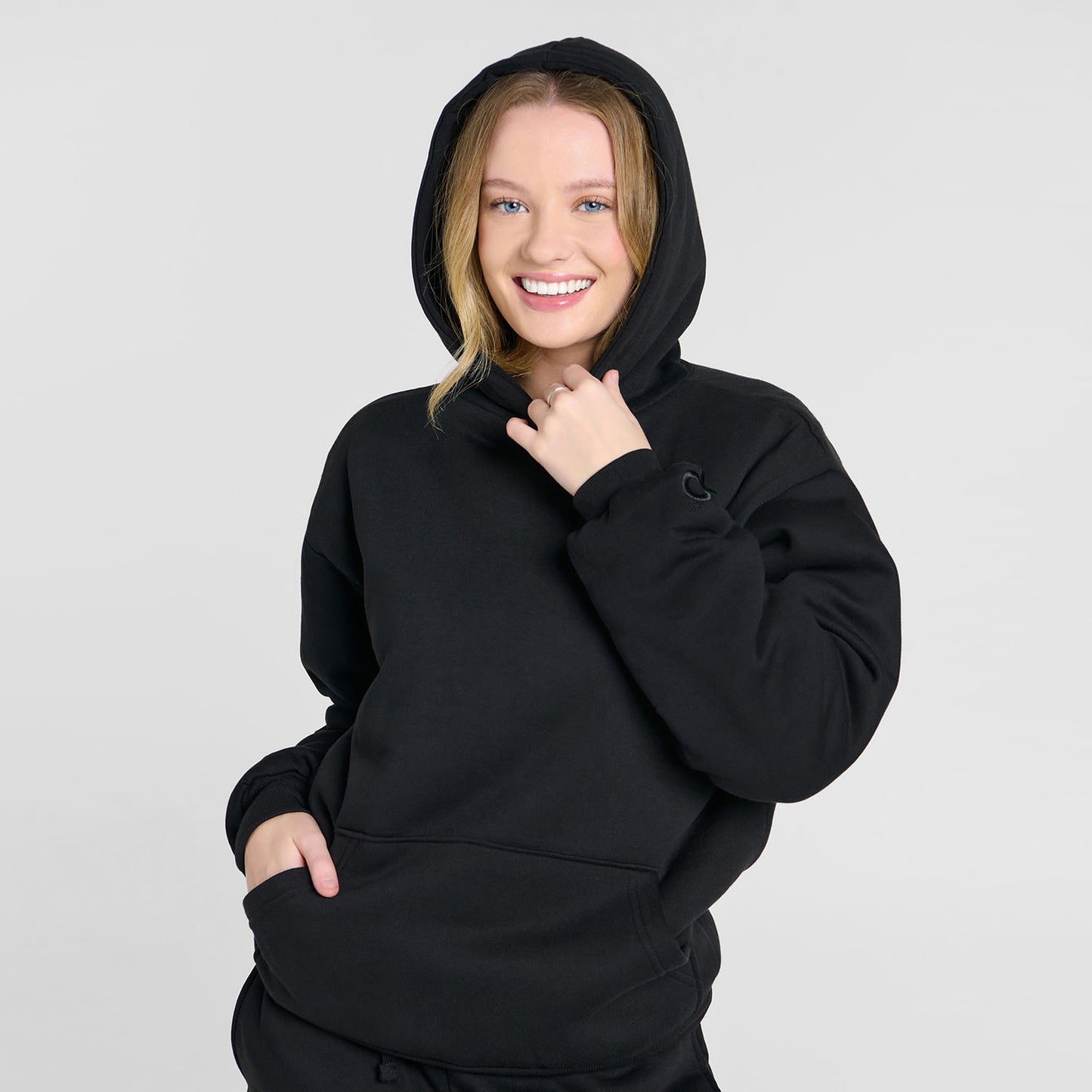 Sarah H is 168cm wearing a size XS/S