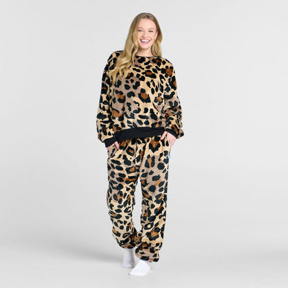 size: Sarah is 168cm wearing a size S/M