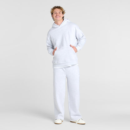 Archie is 183cm wearing a size L/XL