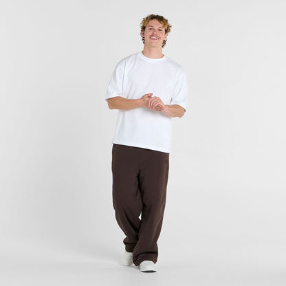 Archie is 183cm wearing a size L/XL