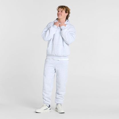 Archie is 183cm wearing a size L/XL