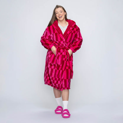 size: Mackenzie is 170cm wearing a size S/M