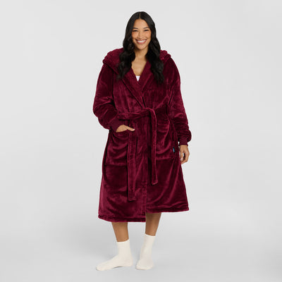 size: Alejandra is 172cm wearing a size L/XL