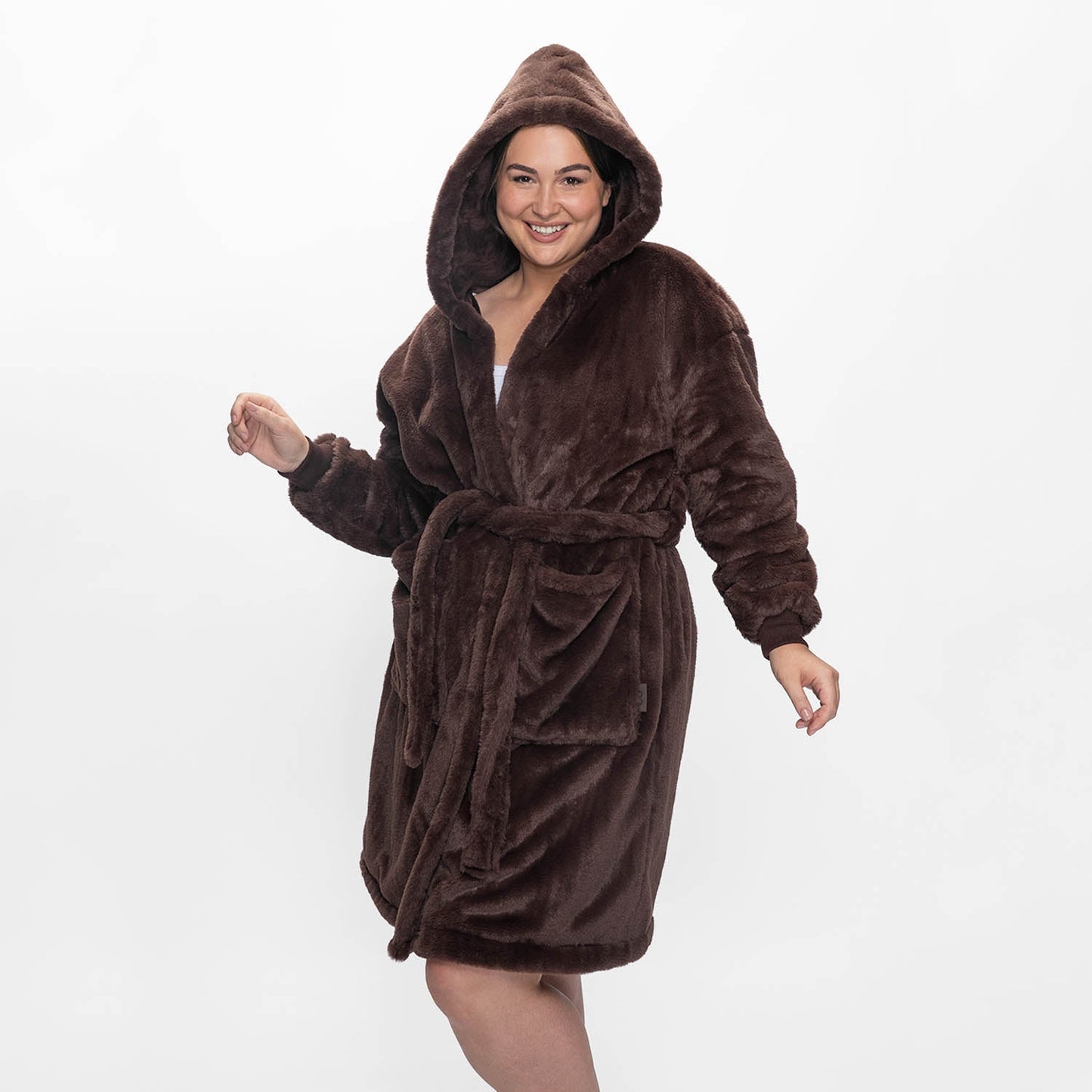size: Caitlin is 183cm wearing a size L/XL