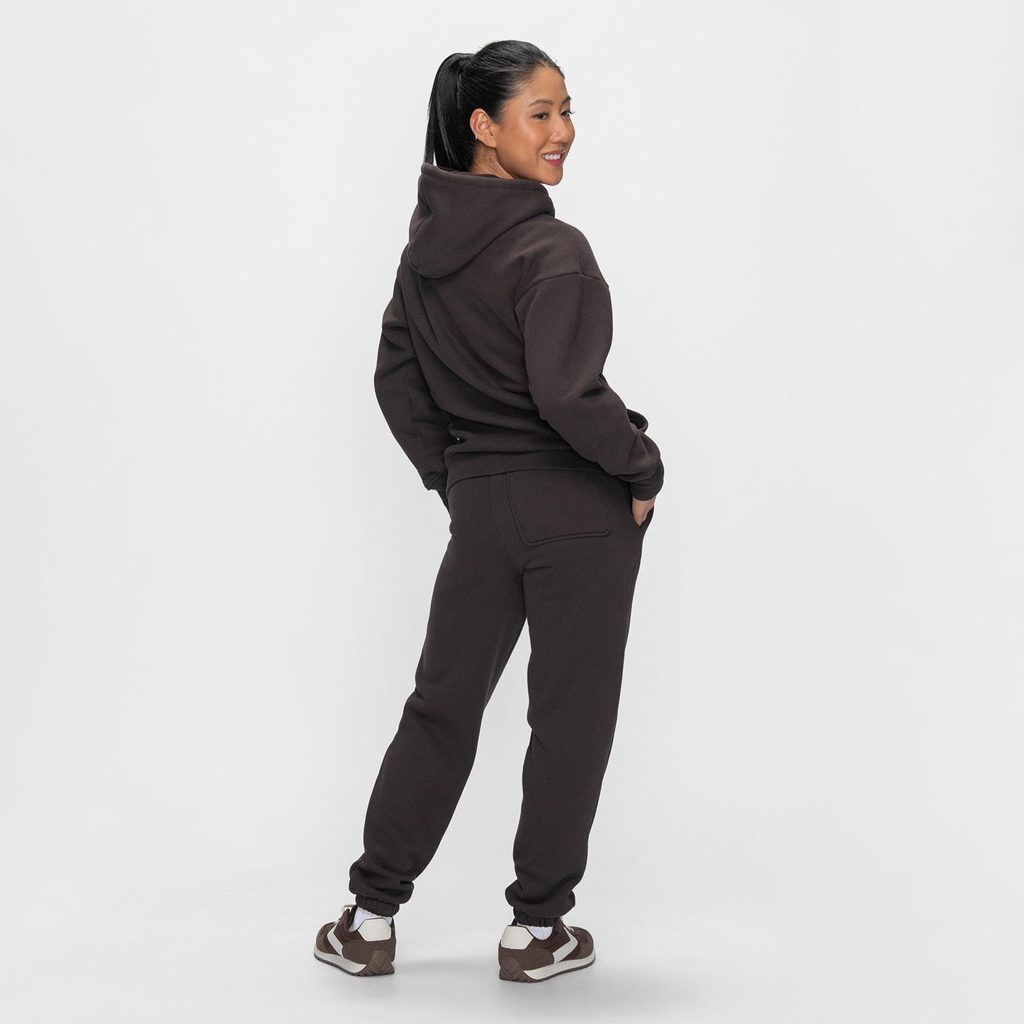 size: Yeryn is 165cm wearing a size XXS/XS