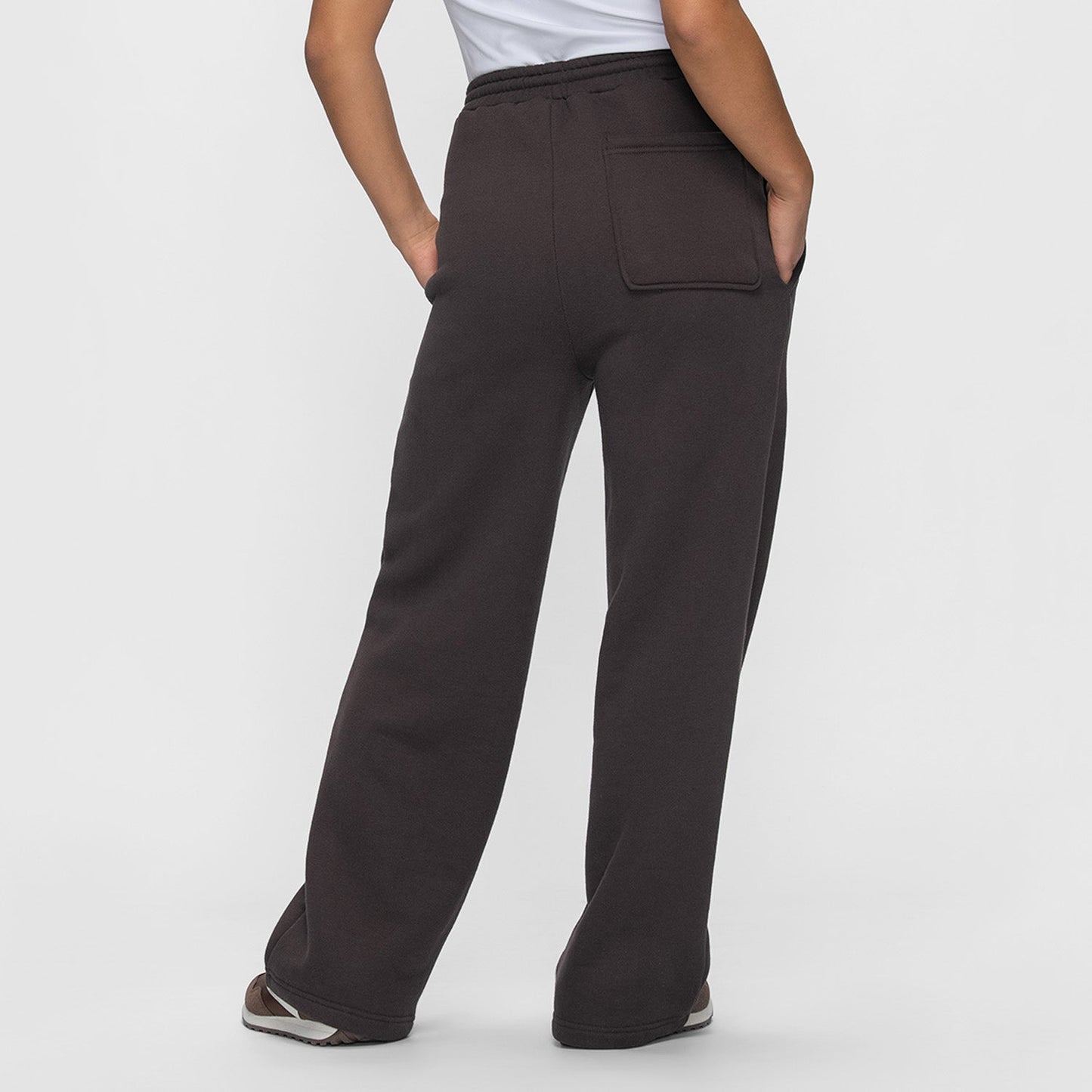 size: Yeryn is 165cm wearing a size XXS/XS