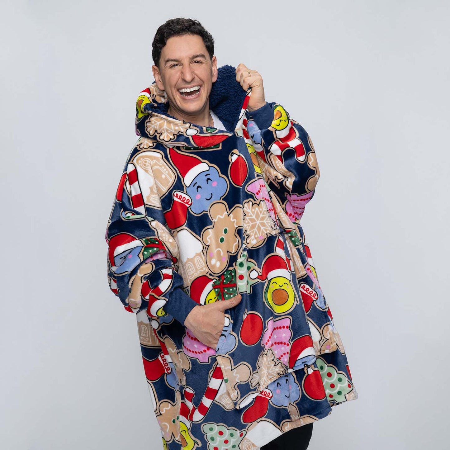 size: Imran is 173cm wearing a size OOD