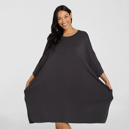 size: Alejandra is 172cm wearing a size OSFM