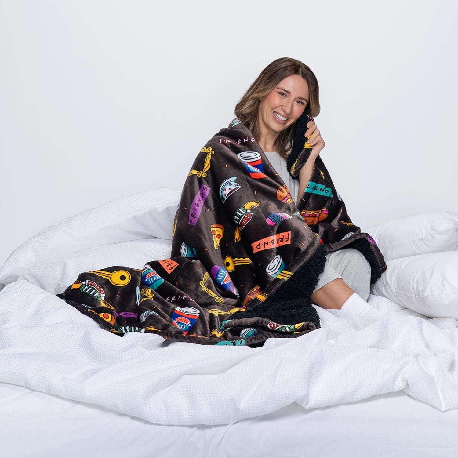 Friends Icon Sherpa Blanket Licensed – The Oodie UK