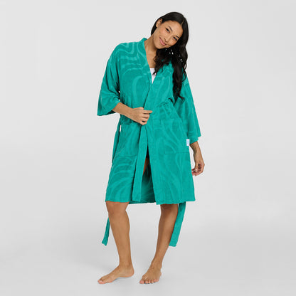 size: Alejandra is 172cm wearing a size S/M
