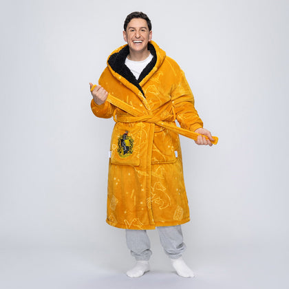 size: Imran is 173cm wearing a size L/XL