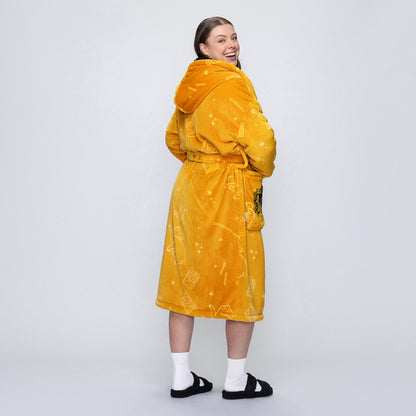 size: Mackenzie is 170cm wearing a size S/M