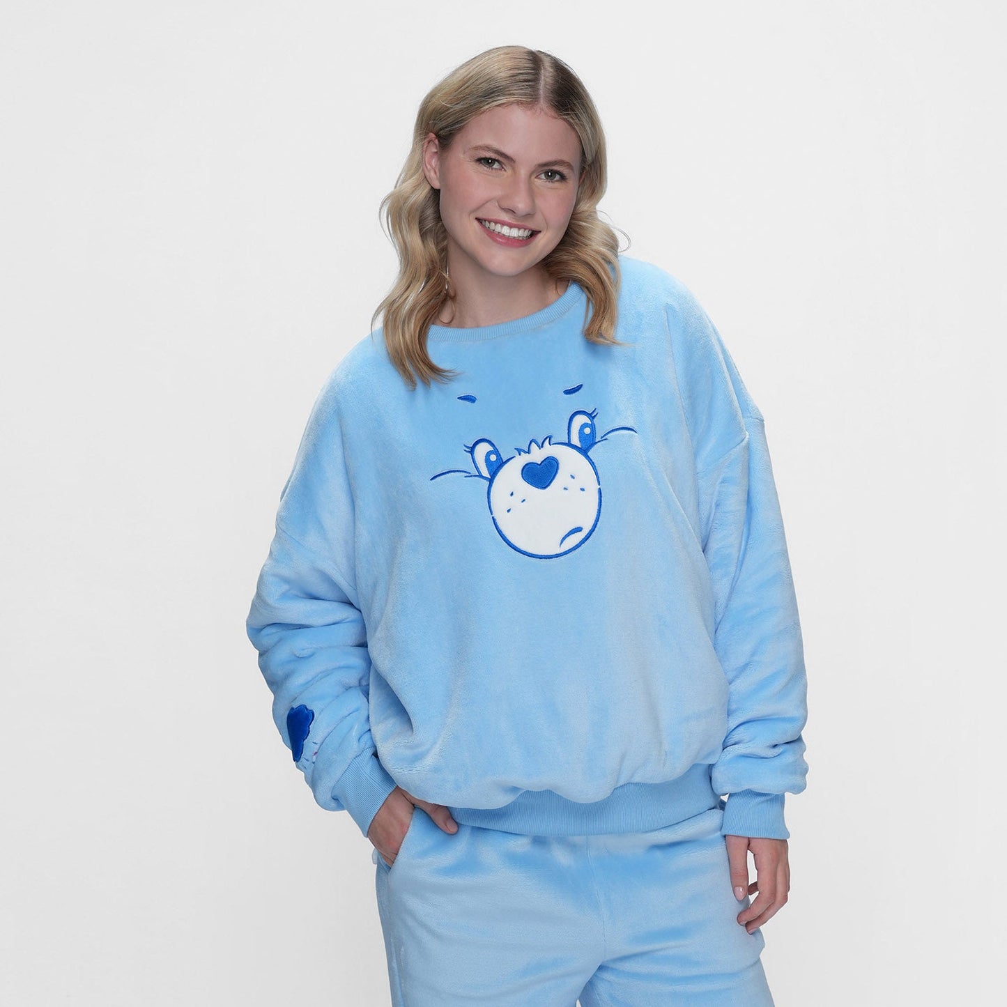 size: Jess is 173cm wearing a size S/M