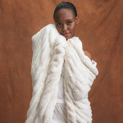 size: Cheryl is 178cm wearing a size Single