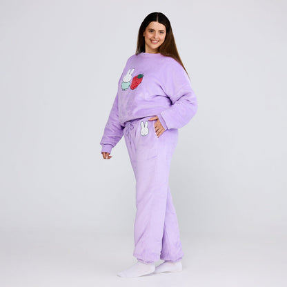 size: Serena is 180cm wearing a size L/XL