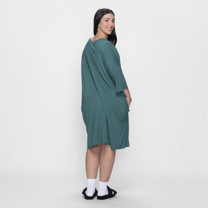 size: Sharnaya is 163cm wearing a size OSFM