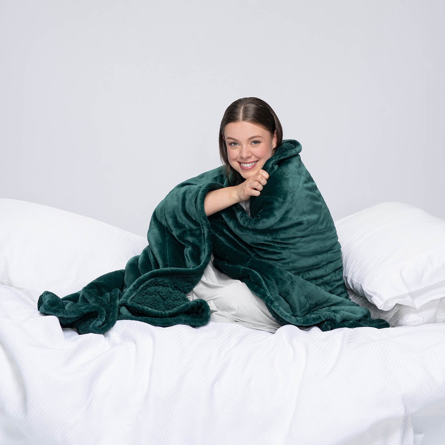 Moss Green Sherpa Blanket – The Oodie UK