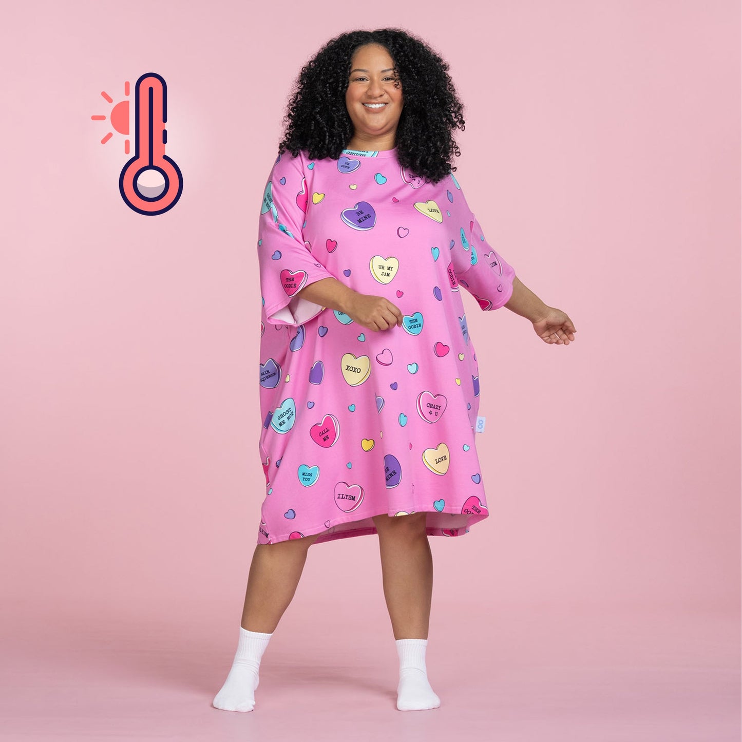 size: Aisha is 161cm wearing a size S/XL