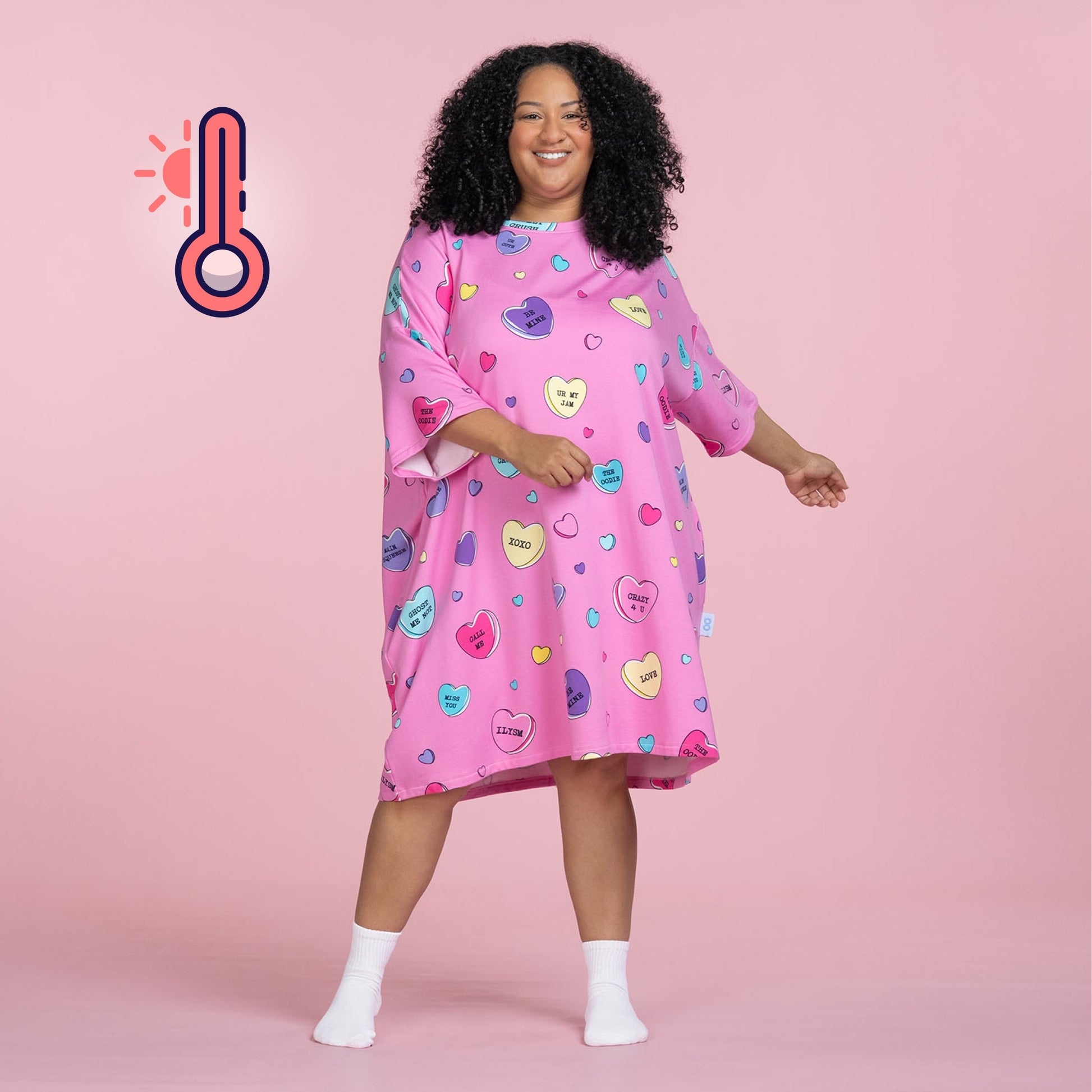 size: Aisha is 161cm wearing a size S/XL