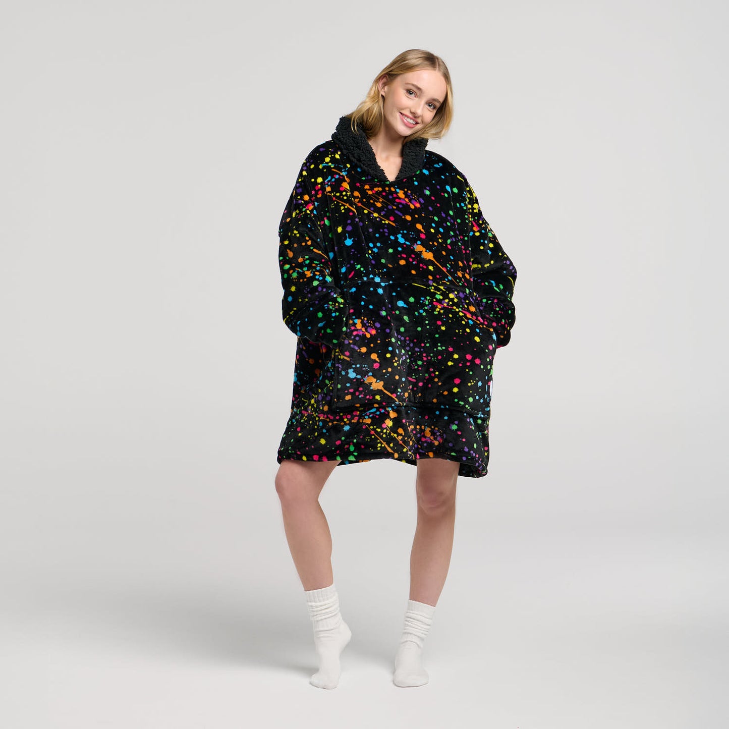 size: Lilli is 172cm wearing a size S/M