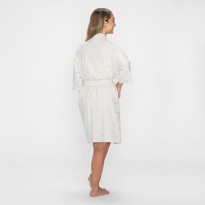 size: Tiyannah is 175cm wearing size S/M