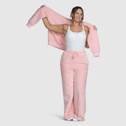 size: Mia is 170cm wearing a size S/M