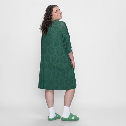 size: Finty is 169cm wearing a size OSFM