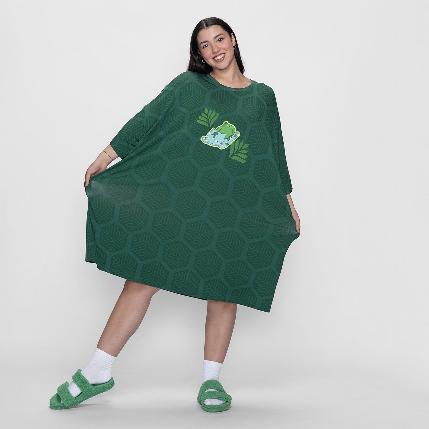 size: Sharnaya is 163cm wearing a size OSFM