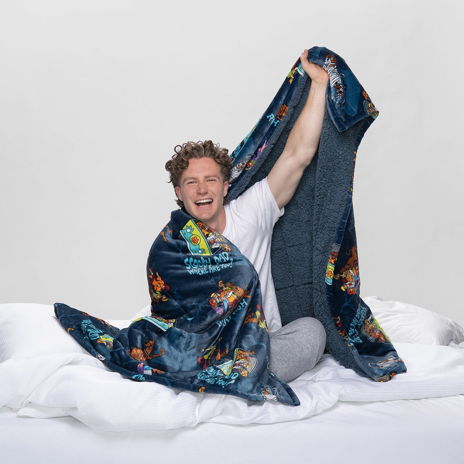 ジャック・スケリントン＆ゼロ ケープブランケット Blanket　完売品 Scooby Doo Sherpa Blanket Licensed – The Oodie UK