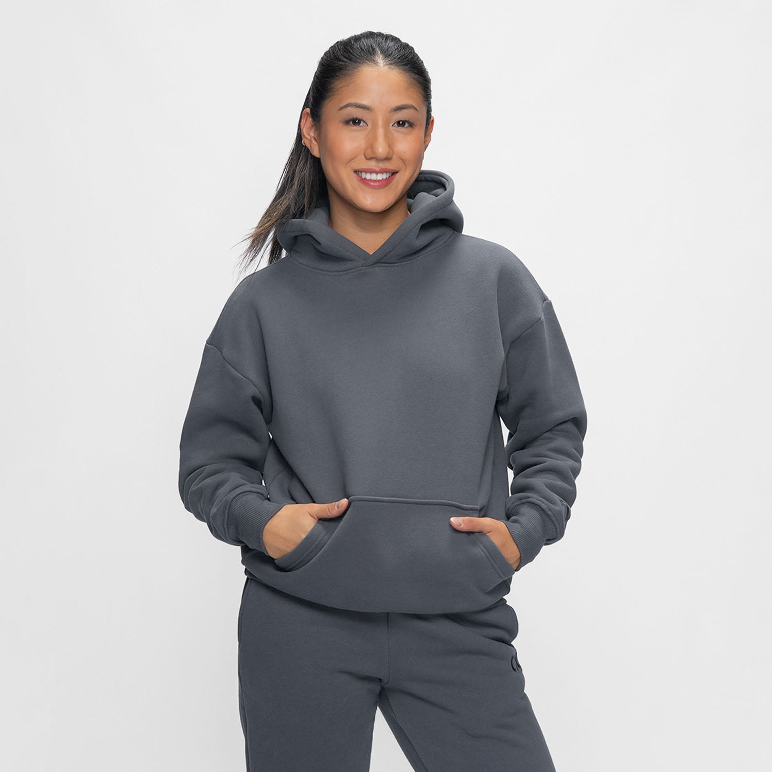 size: Yeryn is 165cm wearing a size XXS/XS