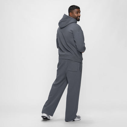 size: Sudev is 185cm wearing a size L/XL