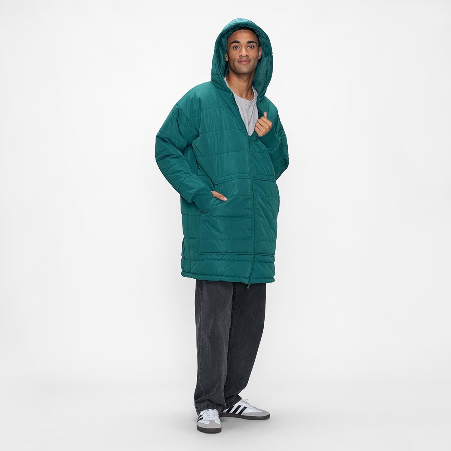 size: Asher is 6ft wearing a size L/XL