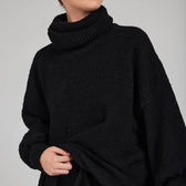 Relaxed Boucle Snood Knit